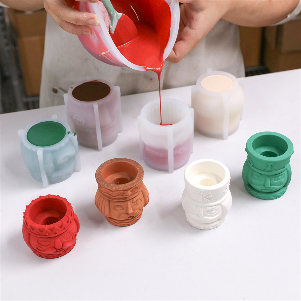 NICOLE Nutcracker Taper Candle - Candle Quotes reseña y precio